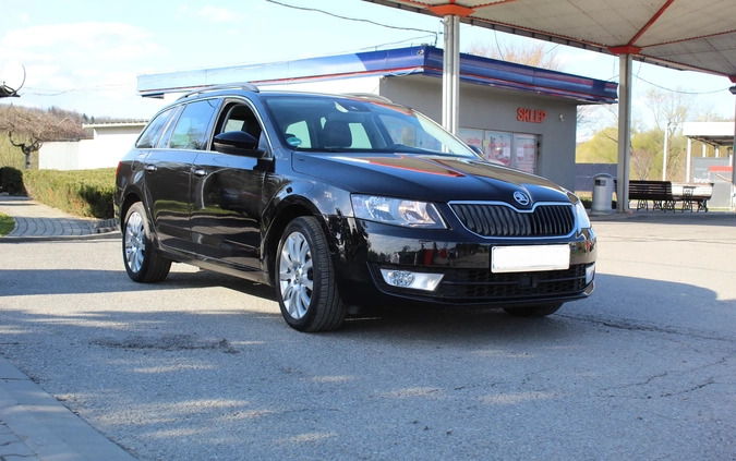 Skoda Octavia cena 46900 przebieg: 154000, rok produkcji 2016 z Bobowa małe 301